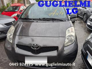 TOYOTA Yaris usata, con Sedile posteriore sdoppiato