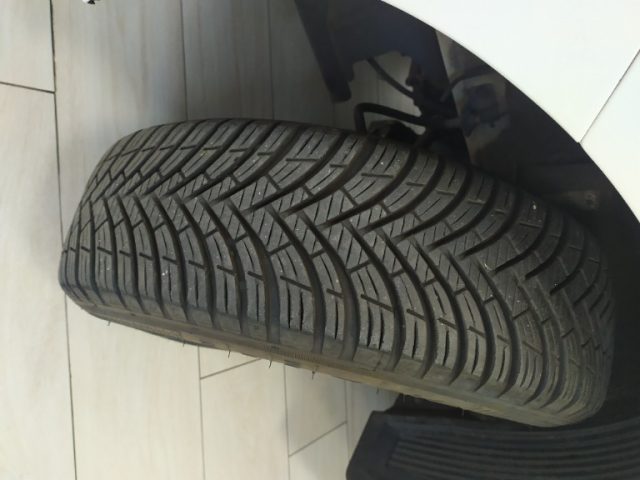 HYUNDAI i10 usata, con Servosterzo
