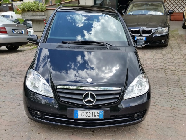 MERCEDES-BENZ A 180 usata, con Autoradio