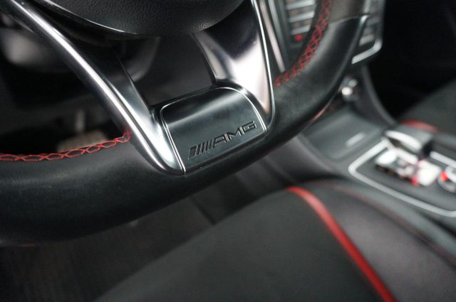 MERCEDES-BENZ CLA 45 AMG usata, con Sedile posteriore sdoppiato