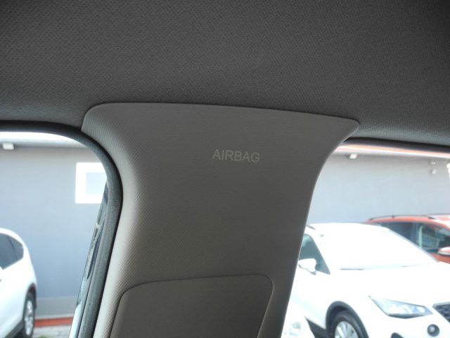 HYUNDAI Bayon usata, con Airbag testa