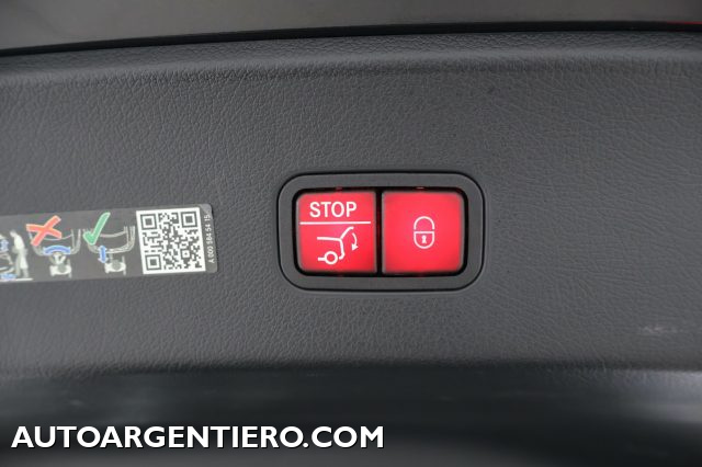MERCEDES-BENZ GLC 300 usata, con Luci diurne