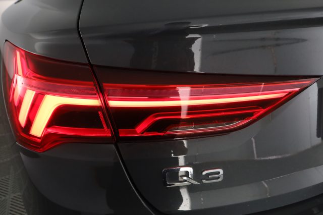 AUDI Q3 usata 9
