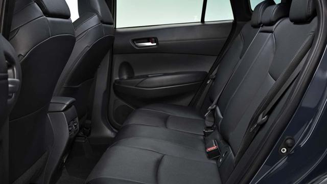 TOYOTA Corolla Cross usata, con Servosterzo