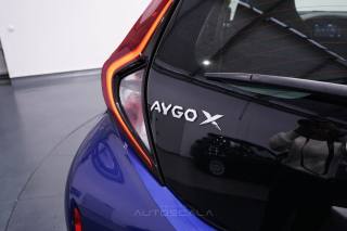 TOYOTA Aygo X usata 28