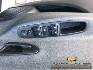 LANCIA Ypsilon usata, con USB