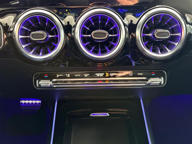 MERCEDES-BENZ GLA 180 usata, con Vetri oscurati