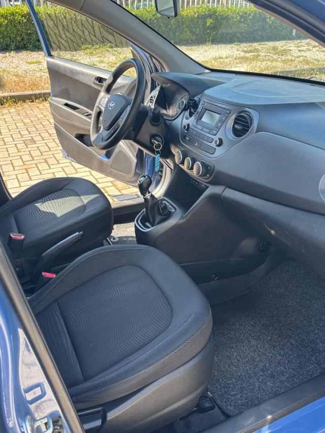 HYUNDAI i10 usata, con Autoradio