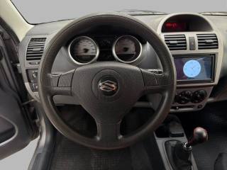 SUZUKI Ignis usata, con Cerchi in lega
