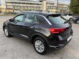 VOLKSWAGEN T-Roc usata, con Autoradio