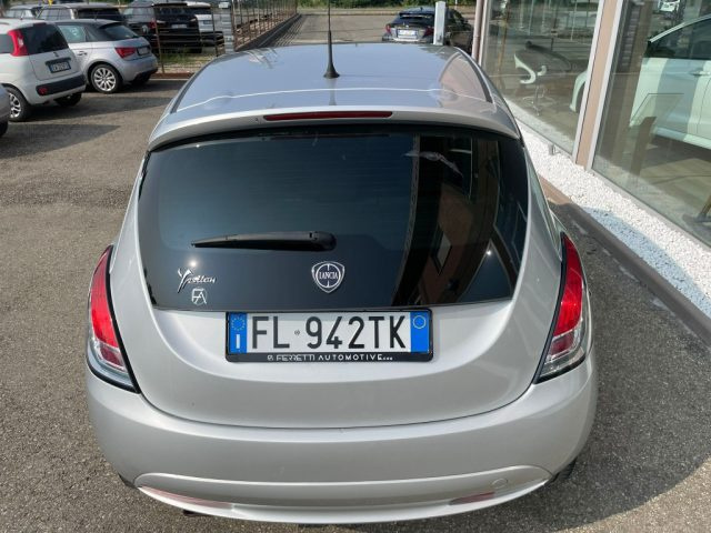 LANCIA Ypsilon usata, con Fendinebbia