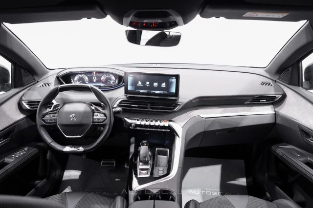 PEUGEOT 5008 usata, con Sensore di luce
