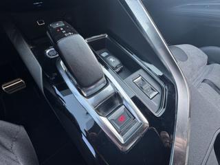 PEUGEOT 3008 usata, con Park Distance Control