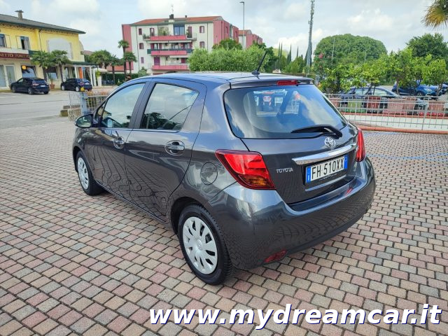TOYOTA Yaris usata, con ESP