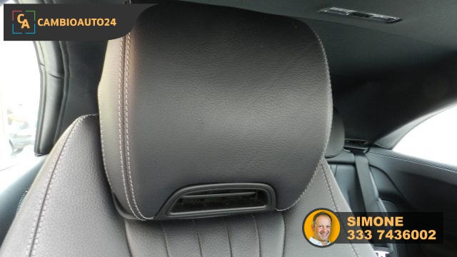 MERCEDES-BENZ E 220 usata 114