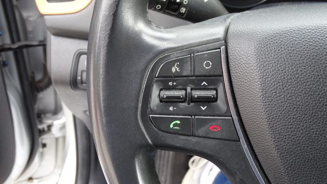 HYUNDAI i20 usata 76