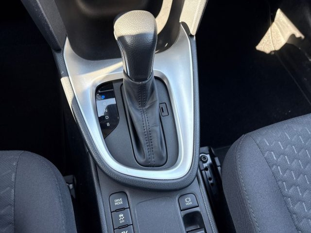 TOYOTA Yaris Cross usata, con Bracciolo