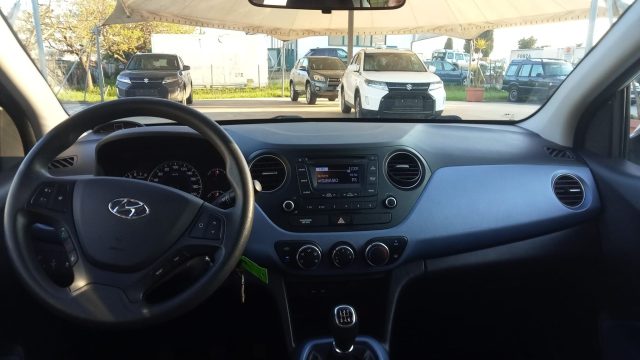 HYUNDAI i10 usata 9