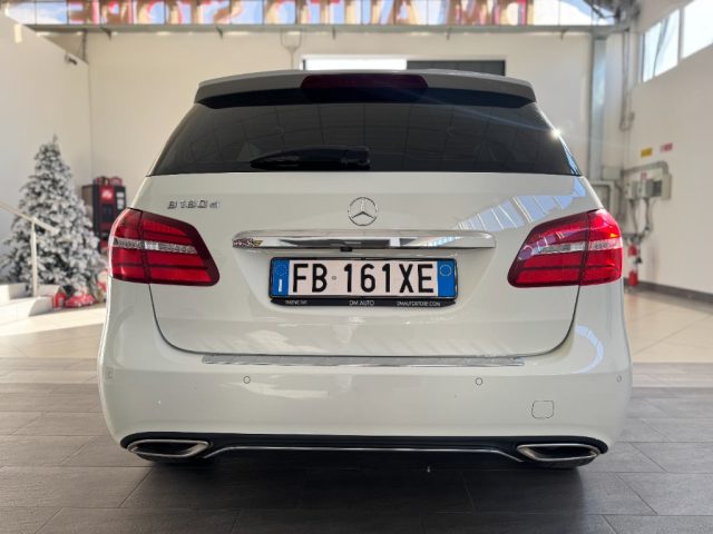 MERCEDES-BENZ B 180 usata, con Freno di stazionamento elettrico