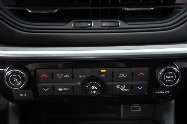 JEEP Compass usata, con Servosterzo