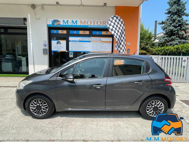 PEUGEOT 208 usata, con Airbag Passeggero