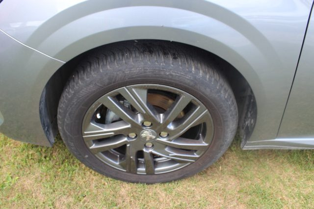 PEUGEOT 208 usata, con Autoradio digitale