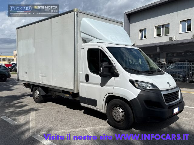 PEUGEOT Boxer usata, con ABS