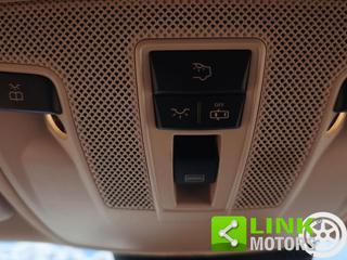 MERCEDES-BENZ GLA 200 usata 17