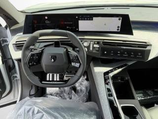 PEUGEOT 3008 usata, con Fari LED