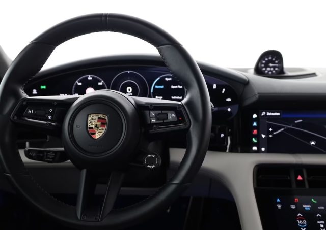 PORSCHE Taycan usata, con Chiusura centralizzata