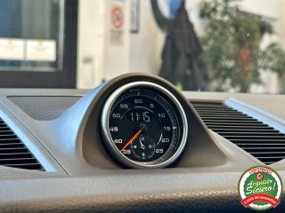 PORSCHE Macan usata, con Park Distance Control