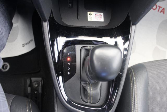 TOYOTA Yaris Cross usata, con Sedile posteriore sdoppiato