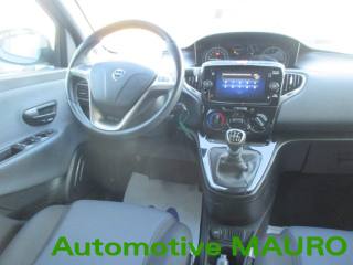LANCIA Ypsilon usata, con Autoradio digitale