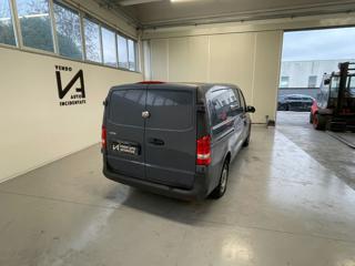 MERCEDES-BENZ eVito usata, con ESP