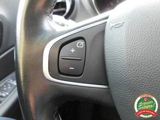 RENAULT Captur usata, con Touch screen