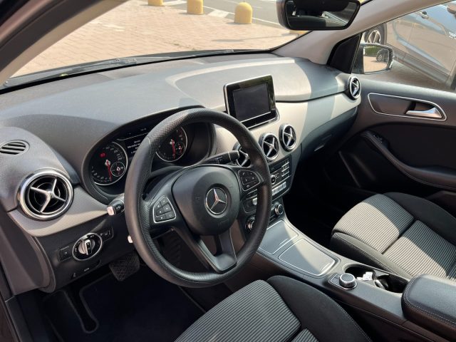 MERCEDES-BENZ B 200 usata, con Alzacristalli elettrici