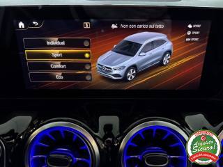 MERCEDES-BENZ GLA 200 usata, con Park Distance Control