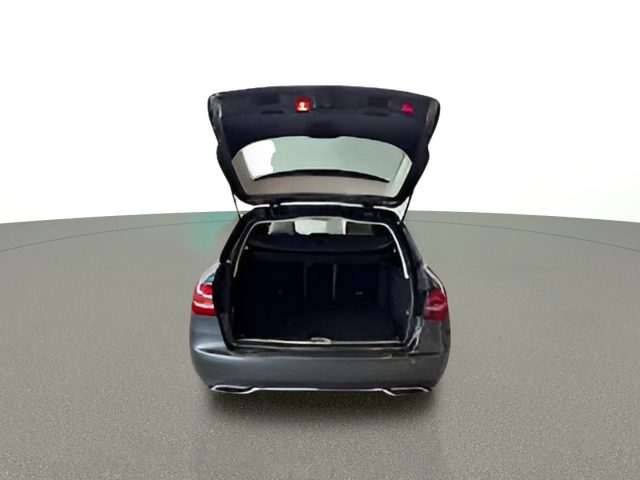 MERCEDES-BENZ C 220 usata, con Chiusura centralizzata