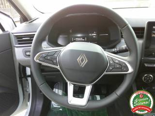 RENAULT Clio usata, con Autoradio digitale
