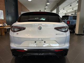 ALFA ROMEO Stelvio usata, con Alzacristalli elettrici