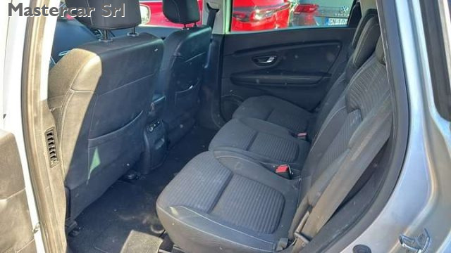 RENAULT Grand Scenic usata, con Chiusura centralizzata