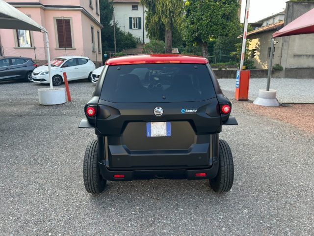 AIXAM Mega usata, con Interni in pelle