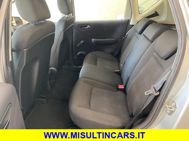 MERCEDES-BENZ A 180 usata, con Climatizzatore