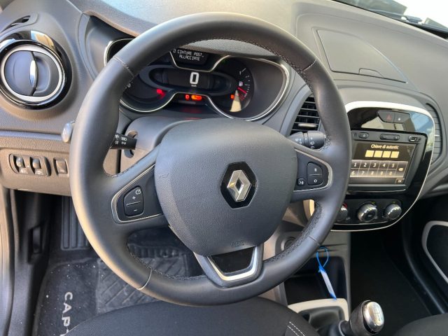 RENAULT Captur usata 19