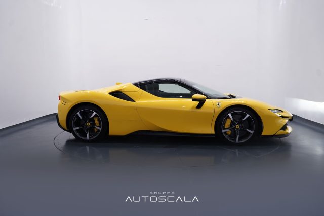 FERRARI SF90 usata, con Servosterzo