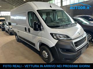 PEUGEOT Boxer usata, con Airbag