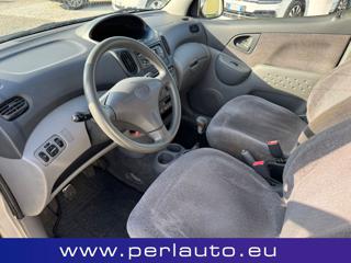 TOYOTA Yaris usata, con Chiusura centralizzata