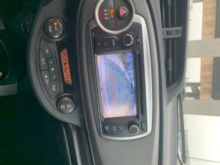 TOYOTA Yaris usata, con Sistema di navigazione