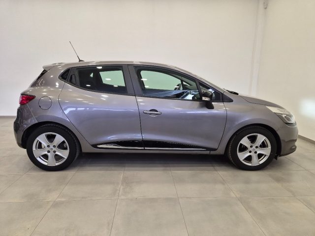 RENAULT Clio usata, con Autoradio