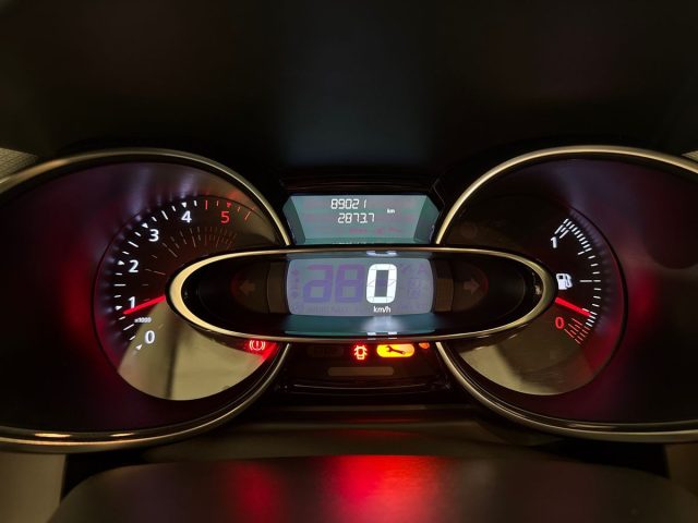 RENAULT Clio usata, con Specchietti laterali elettrici